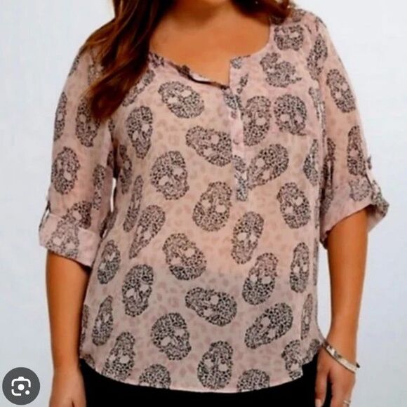 Torrid Size 3 (3x 22/24) Pink Leopard Print Skull Blouse - Picture 1 of 7